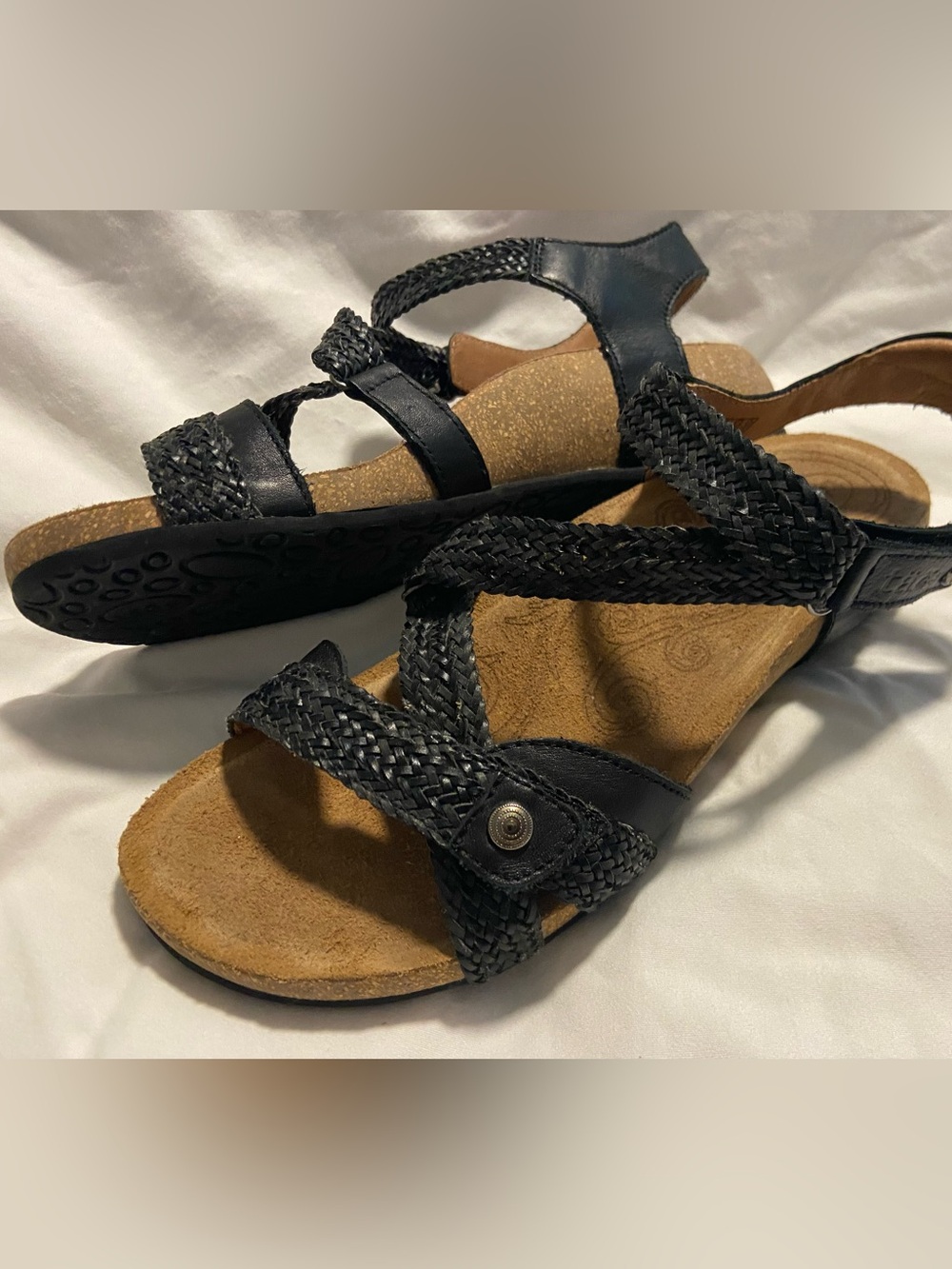 Taos Footwear size 9 9.5 Trulie wedge Black Braided Strap Slingback Sandals